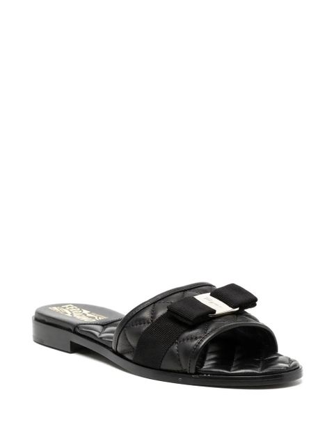 Ferragamo Vara bow quilted slides - Black