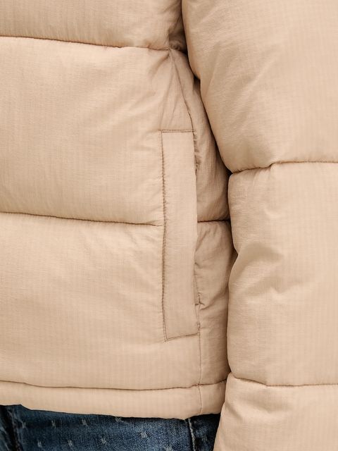 Tommy Jeans kurtka kolor beżowy zimowa DW0DW21625 - zdjęcie produktu nr 2