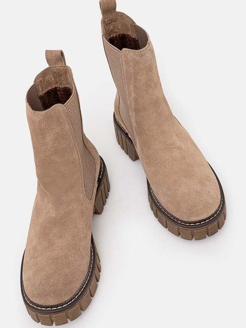 Medicine botki zamszowe damskie kolor beżowy na platformie