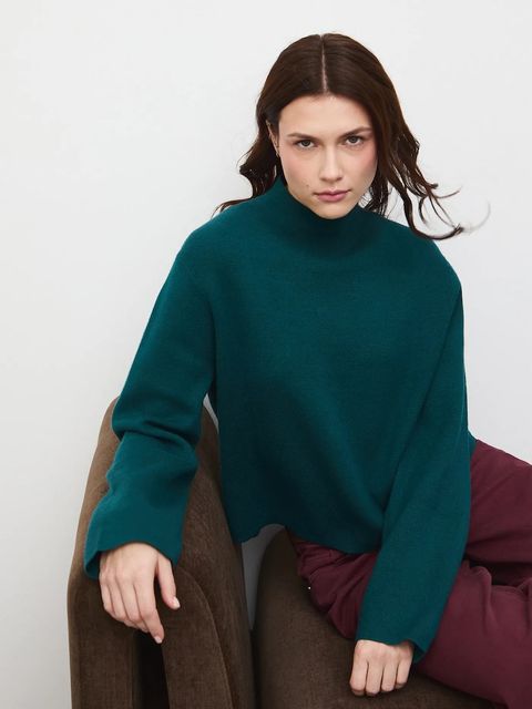 Medicine sweter damski kolor zielony lekki z półgolfem - zdjęcie produktu nr 1