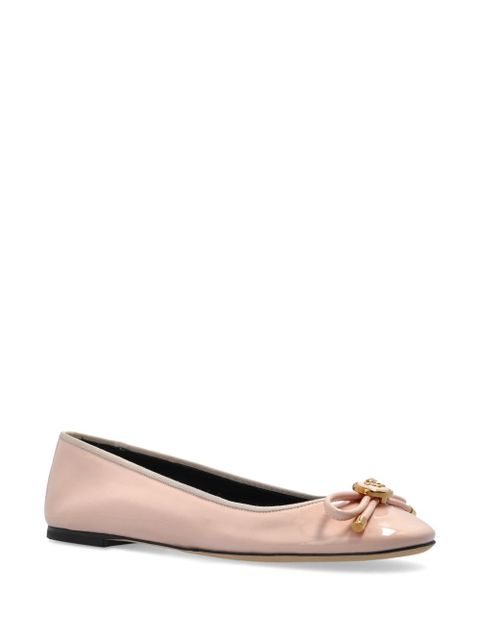 Versace Opera Bow patent-leather ballet flats - Pink