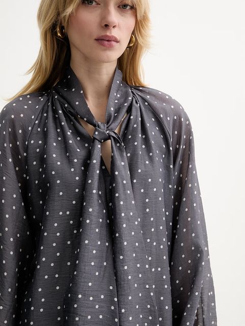 Silvian Heach sukienka z dodatkiem lnu KOMOTI