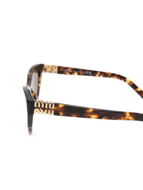 Miu Miu Eyewear tortoiseshell-effect cat-eye sunglasses - Brown