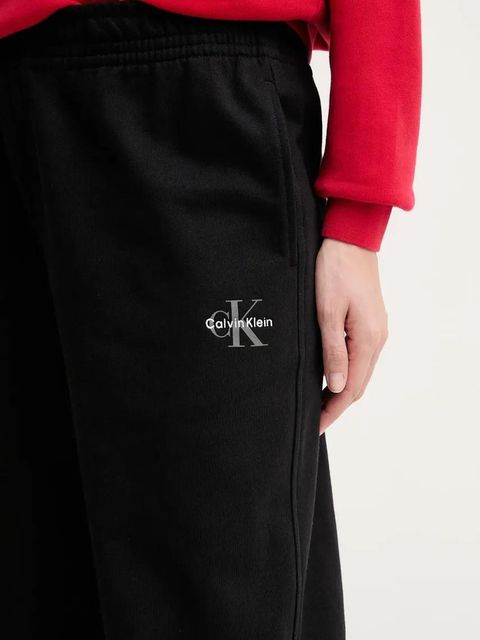 Calvin Klein Jeans spodnie dresowe damskie kolor czarny gładkie LV047B235G - zdjęcie produktu nr 2