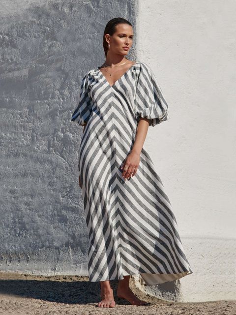 BY CABO - Długa sukienka z bufiastymi rękawami MONACO - zdjęcie produktu nr 1