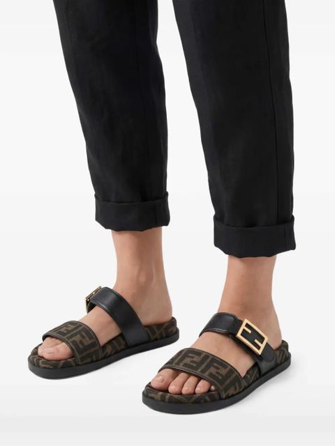 FENDI Feel FF-logo buckle sandals - Brown