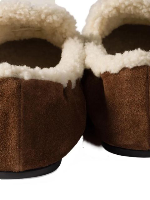 Miu Miu logo-detail suede loafers - Brown