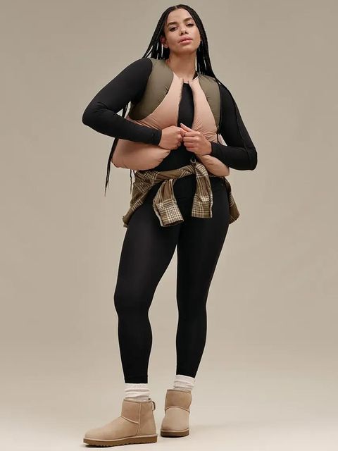 UGG śniegowce zamszowe Classic Mini II kolor beżowy 1016222