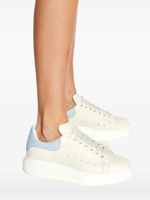 Alexander McQueen Oversized sneakers - Neutrals