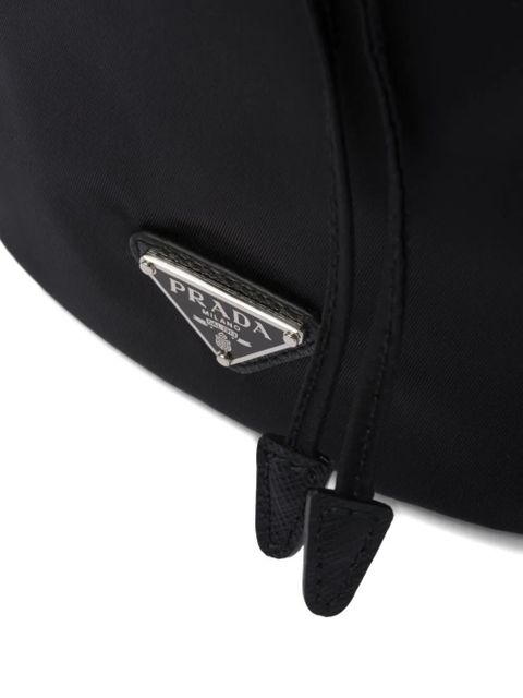 Prada logo-plaque drawstring pouch - Black