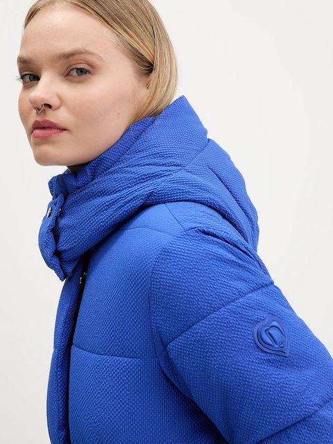 Desigual kurtka EXTRA CINTURON2 kolor niebieski zimowa 25WWEW24