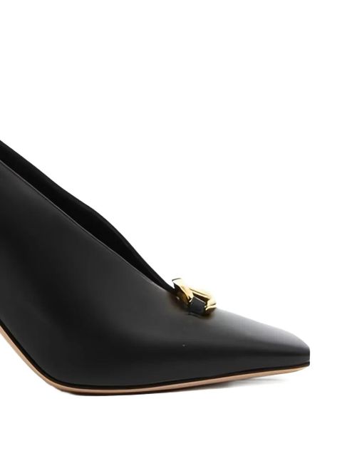 Valentino Garavani 100mm V-cut metal-detail pumps - Black - zdjęcie produktu nr 2