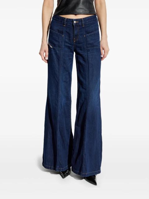 Diesel D-Akii bootcut jeans - Blue