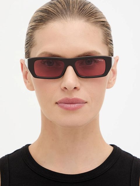 VOGUE okulary przeciwsłoneczne damskie kolor brązowy 0VO5657SU