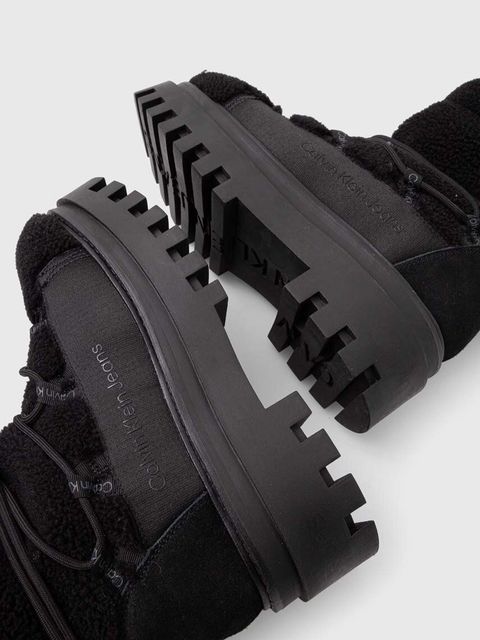 Calvin Klein Jeans śniegowce FLATFORM SNOW BOOT SHERPA WN kolor czarny YW0YW01195