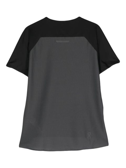 On Running colourblock performance T-shirt - Black - zdjęcie produktu nr 2