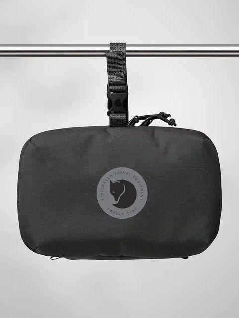 Fjallraven kosmetyczka Färden kolor czarny F23100160-37