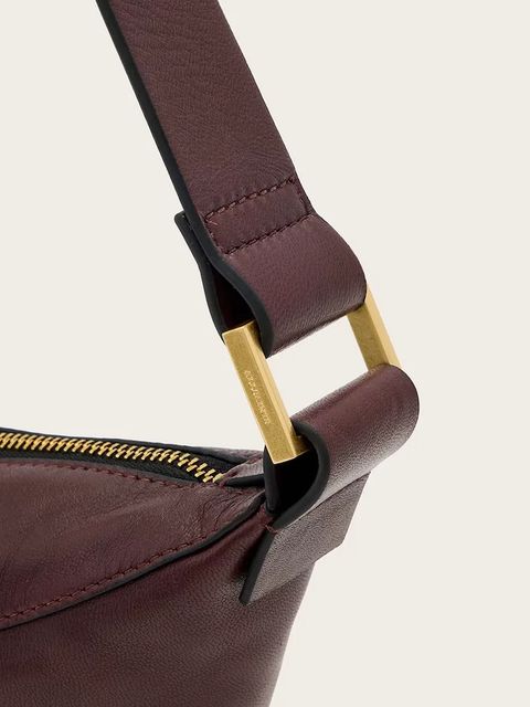 AllSaints torebka skórzana LUNA kolor czerwony W192XD