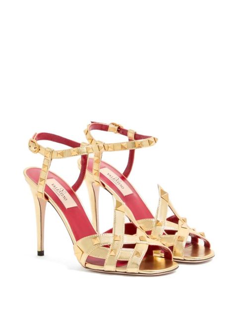 Valentino Garavani Studdy sandal in laminated nappa leather 100mm - Gold - zdjęcie produktu nr 2