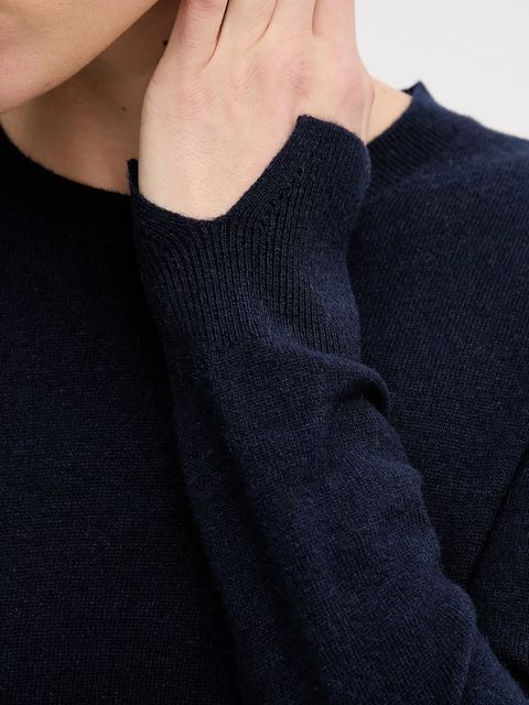 Sisley sweter damski kolor granatowy lekki 102HM100F - zdjęcie produktu nr 2