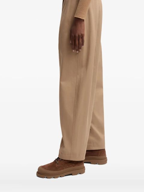 Moncler logo-patch trousers - Neutrals