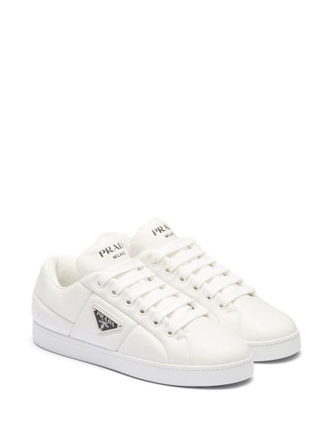 Prada triangle-logo padded sneakers - White - zdjęcie produktu nr 2