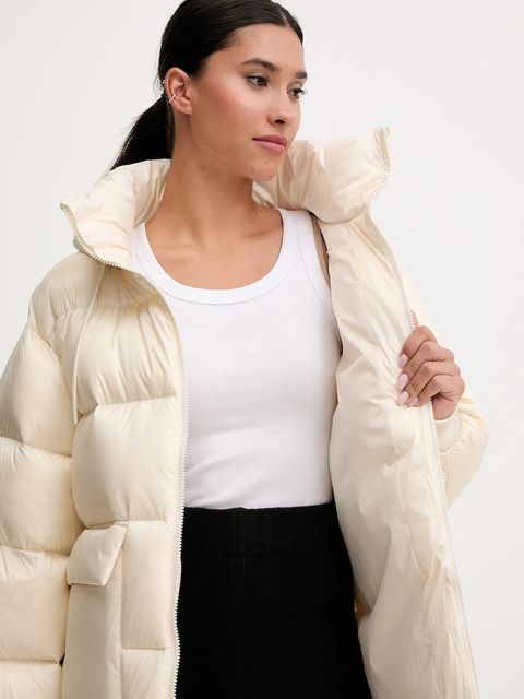 Puma kurtka puchowa kolor beżowy zimowa 688389