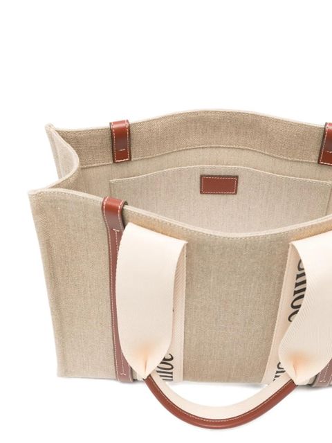 Chloé medium logo-strap tote bag - Neutrals