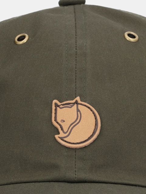 Fjallraven czapka z daszkiem Vidda kolor zielony z aplikacją F77357