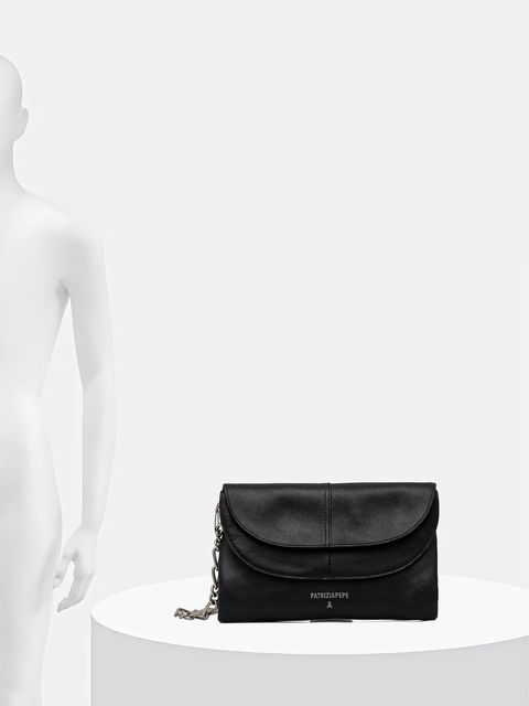 Patrizia Pepe kopertówka skórzana kolor czarny 2B0152 L162