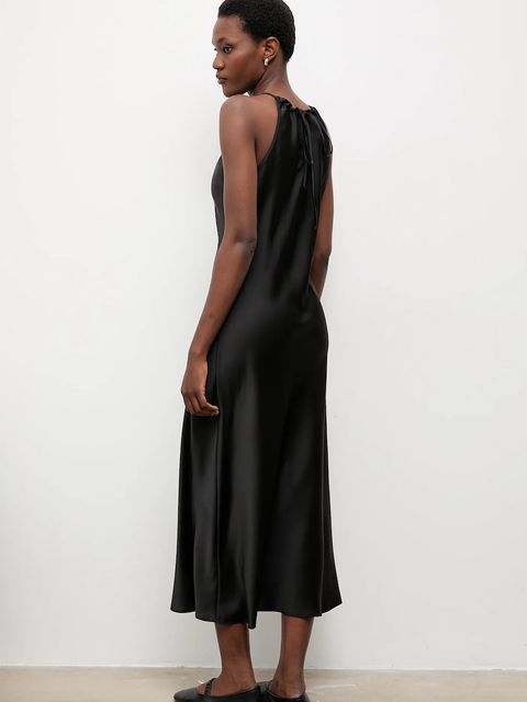 Answear.LAB sukienka kolor czarny maxi prosta - zdjęcie produktu nr 2