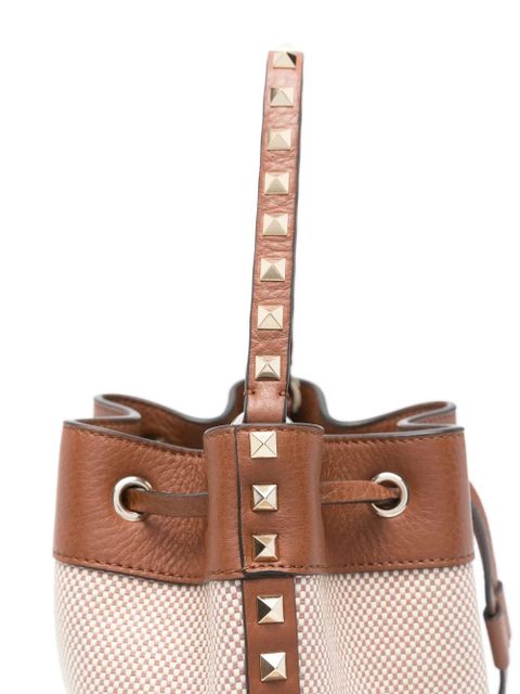 Valentino Garavani Rockstud-detail bucket bag - Brown