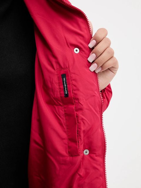 Tommy Jeans kurtka puchowa kolor bordowy zimowa DW0DW21977