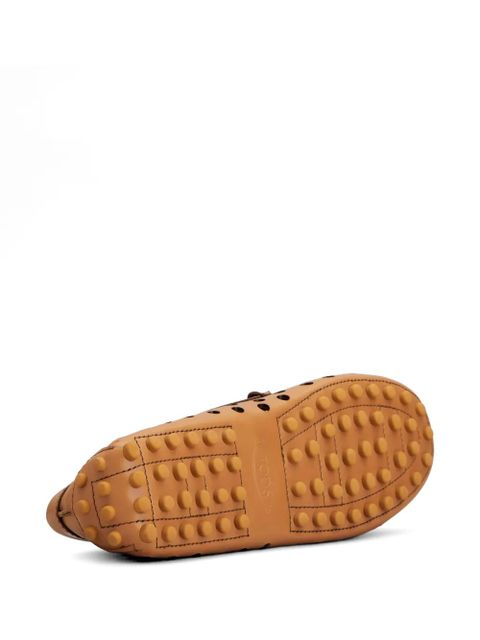 Tod's Gommino perforated loafers - Brown