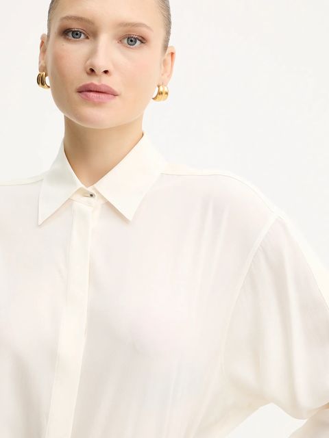 BOSS koszula jedwabna damska kolor beżowy relaxed z kołnierzykiem klasycznym 50551961