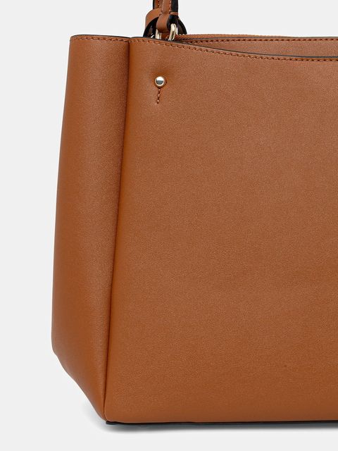 Guess torebka TALENT kolor brązowy HWNG96 69230