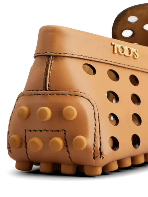 Tod's Gommino perforated loafers - Brown