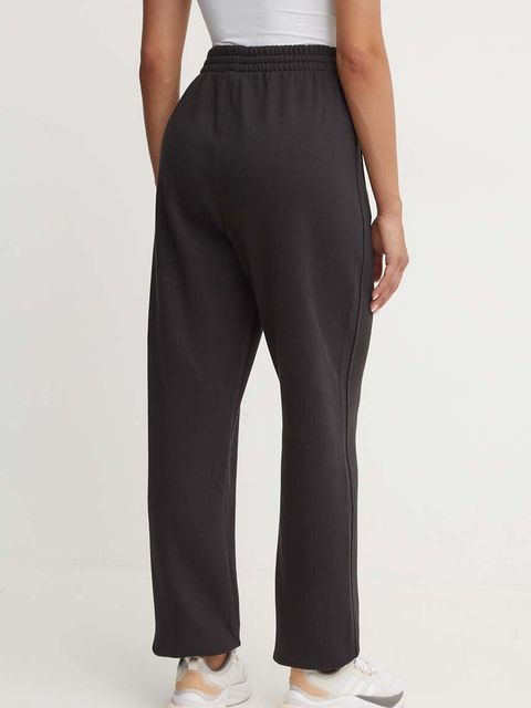 adidas Originals spodnie dresowe Essential kolor czarny gładkie IY9637