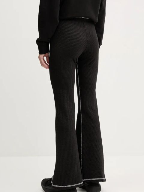 Puma spodnie damskie kolor czarny gładkie 629809