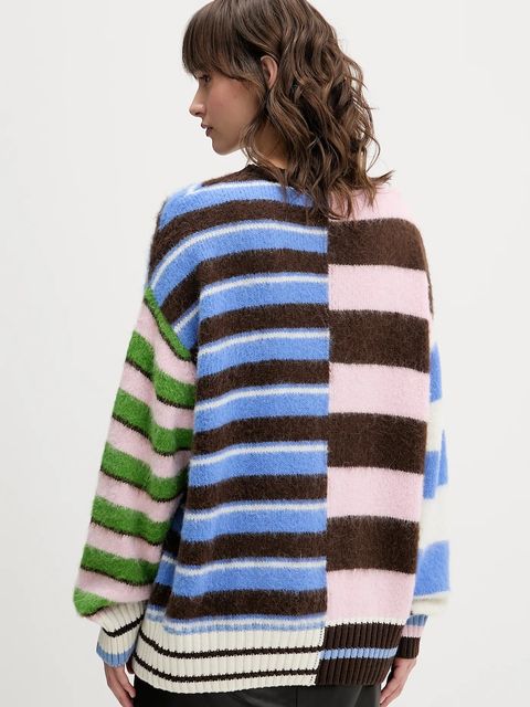 Stine Goya sweter z dodatkiem wełny kolor brązowy SG-AW25-K021-2328