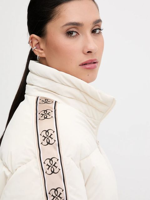 Guess kurtka kolor beżowy zimowa V5BL11 WGYC2