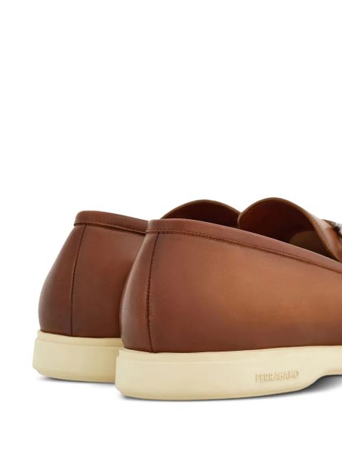 Ferragamo Gancini-detail loafers - Brown