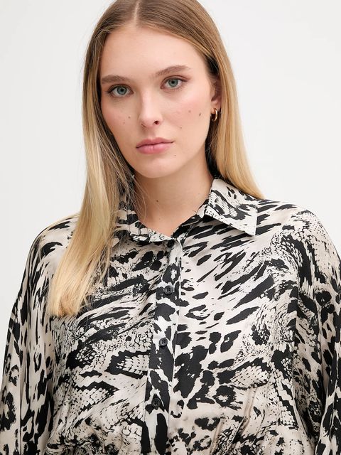 Gaudi koszula damska kolor czarny regular z kołnierzykiem klasycznym 521FD45028