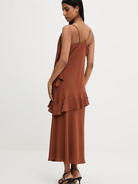 Answear.LAB sukienka kolor brązowy midi rozkloszowana