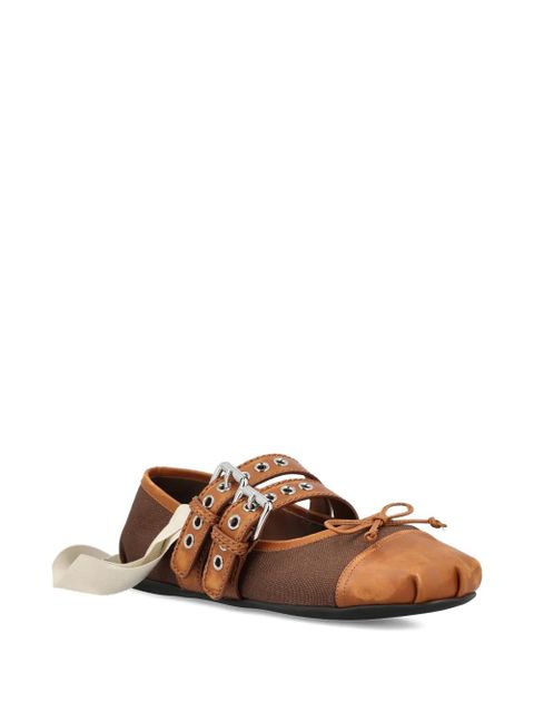 Miu Miu buckled-fastening ballerina shoes - Brown
