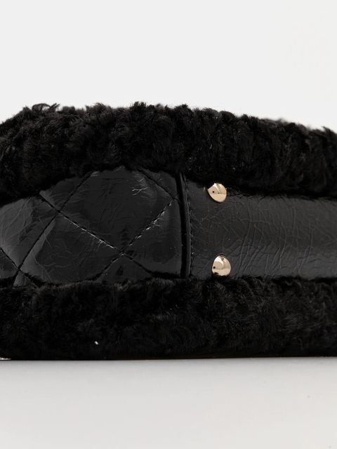 Guess torebka CRISTI kolor czarny HWTG81 39210