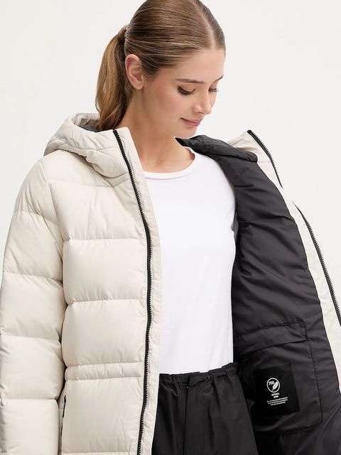 Jack Wolfskin kurtka puchowa FROZEN PALACE kolor beżowy zimowa A65096