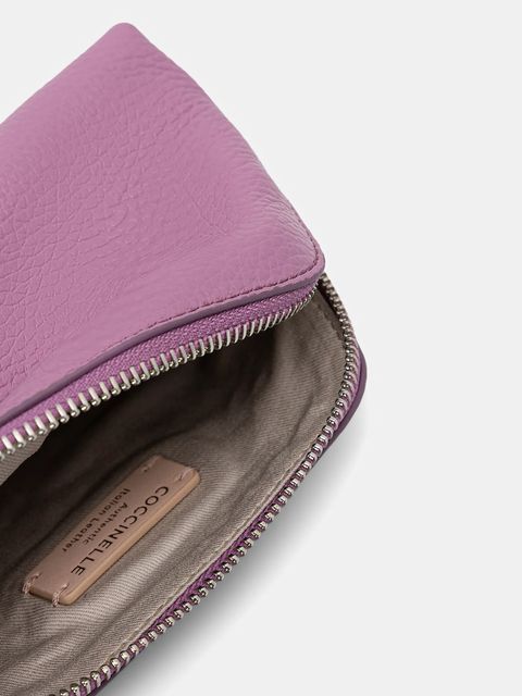 Coccinelle kosmetyczka skórzana kolor fioletowy E5.TMF.25.02.01