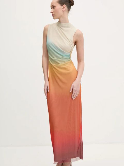 Desigual sukienka SAHARA kolor beżowy maxi dopasowana 25SWVK57