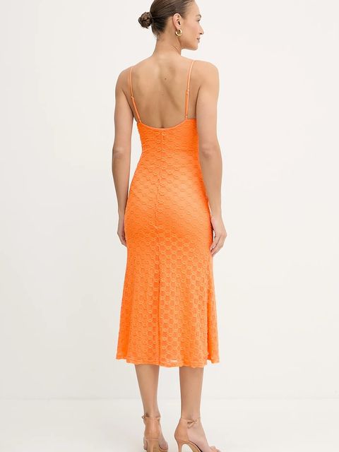 Bardot sukienka ADONI kolor pomarańczowy maxi dopasowana 57998DB1 - zdjęcie produktu nr 2